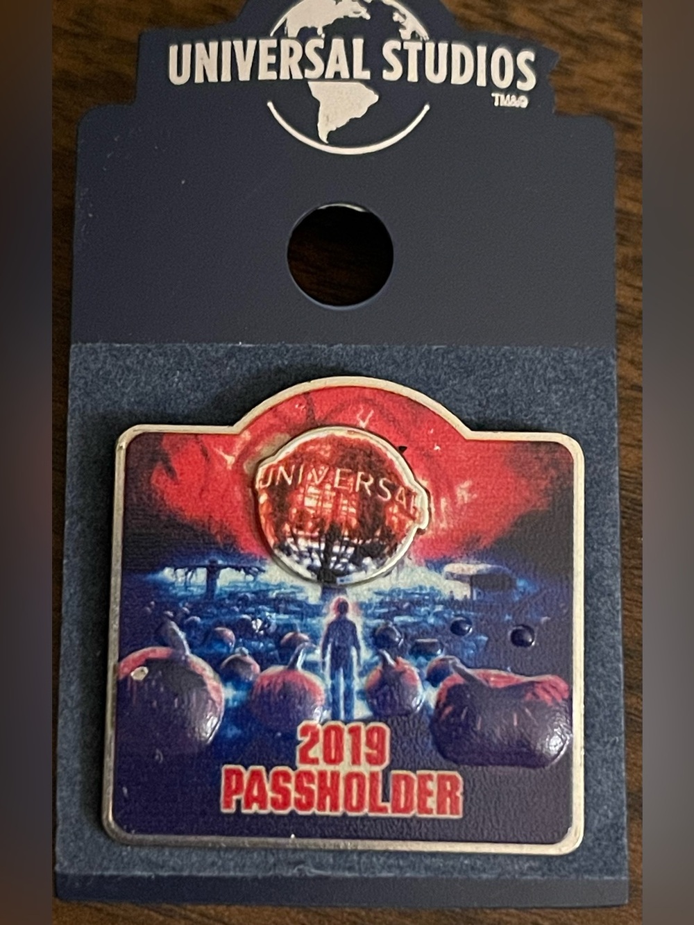 HALLOWEEN HORROR NIGHTS 2019 Universal Studios Passholder Pin ~ STRANGER THINGS